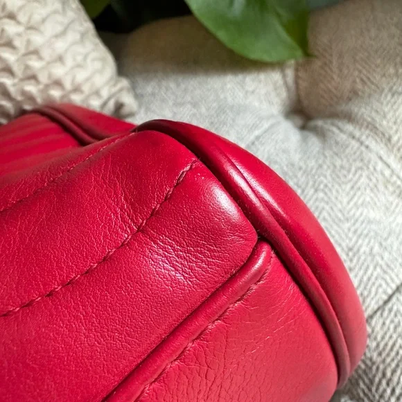 Louis Vuitton Vibrant Red wave Tote - Picture 7 of 10